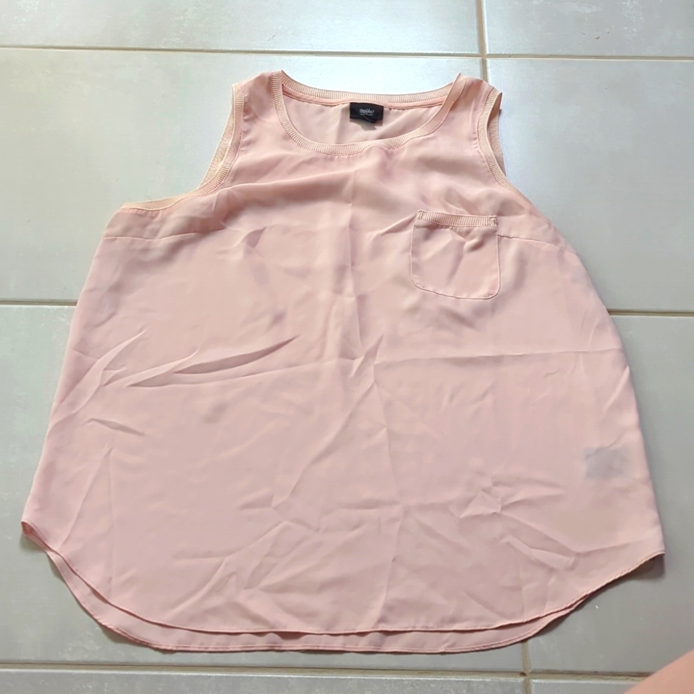 Light pink tank top